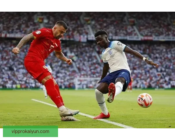 英格兰媒体对萨卡本赛季表现寄予厚望，期待其持续提升进攻影响力